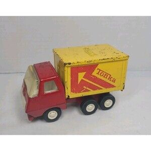 Vintage Tonka Mini Delivery Box Truck 1970’s 5” Long Red Yellow